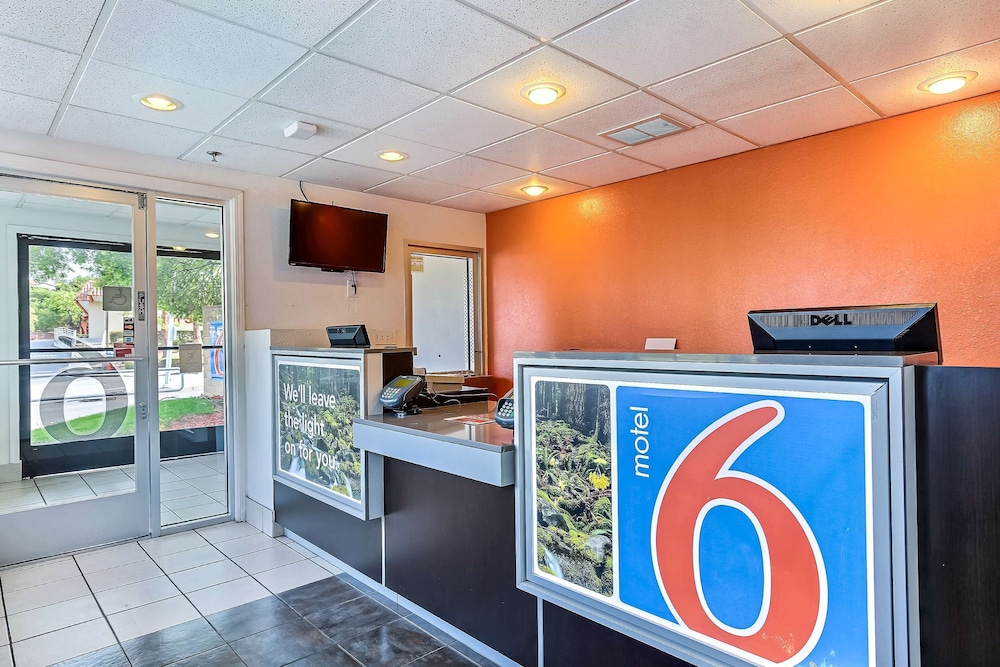 Motel6 Pinole, CA 31/40