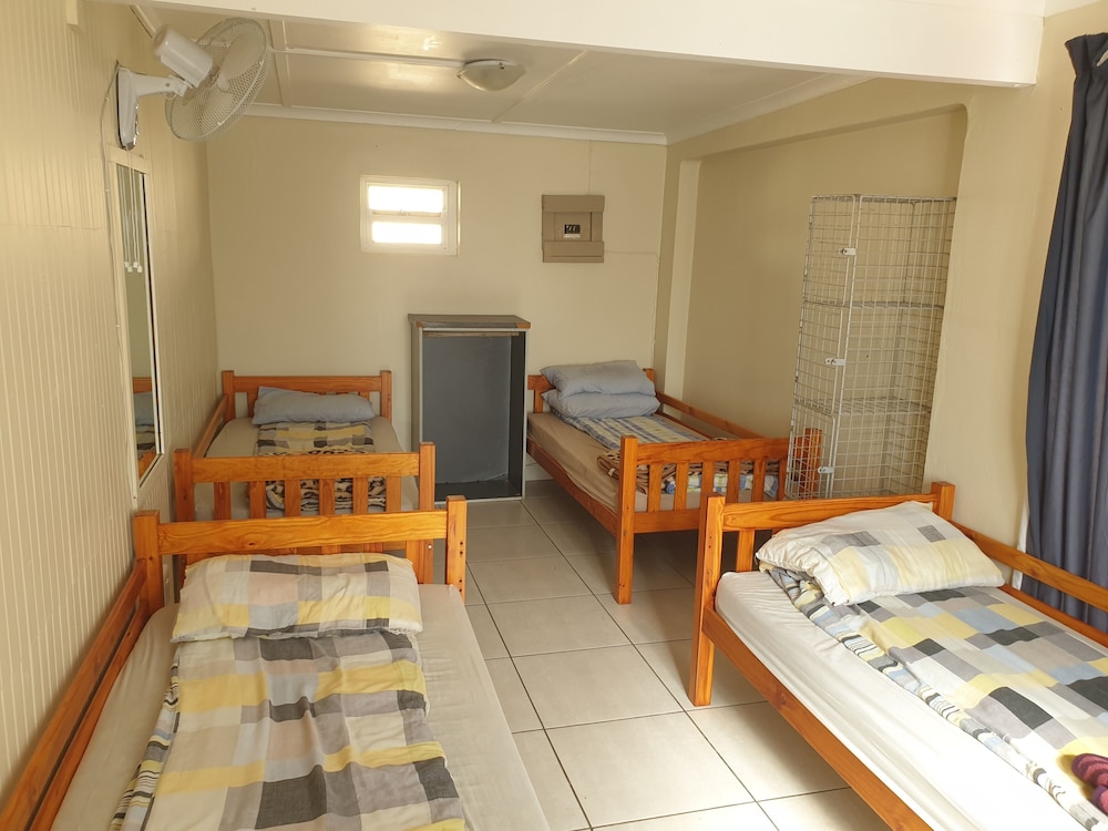 MIXED DORM, BASIC