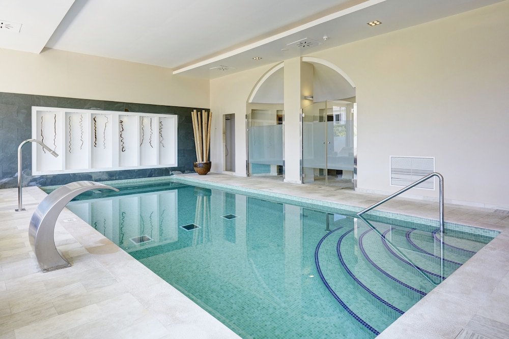 Grupotel Macarella Suites and Spa 30/51