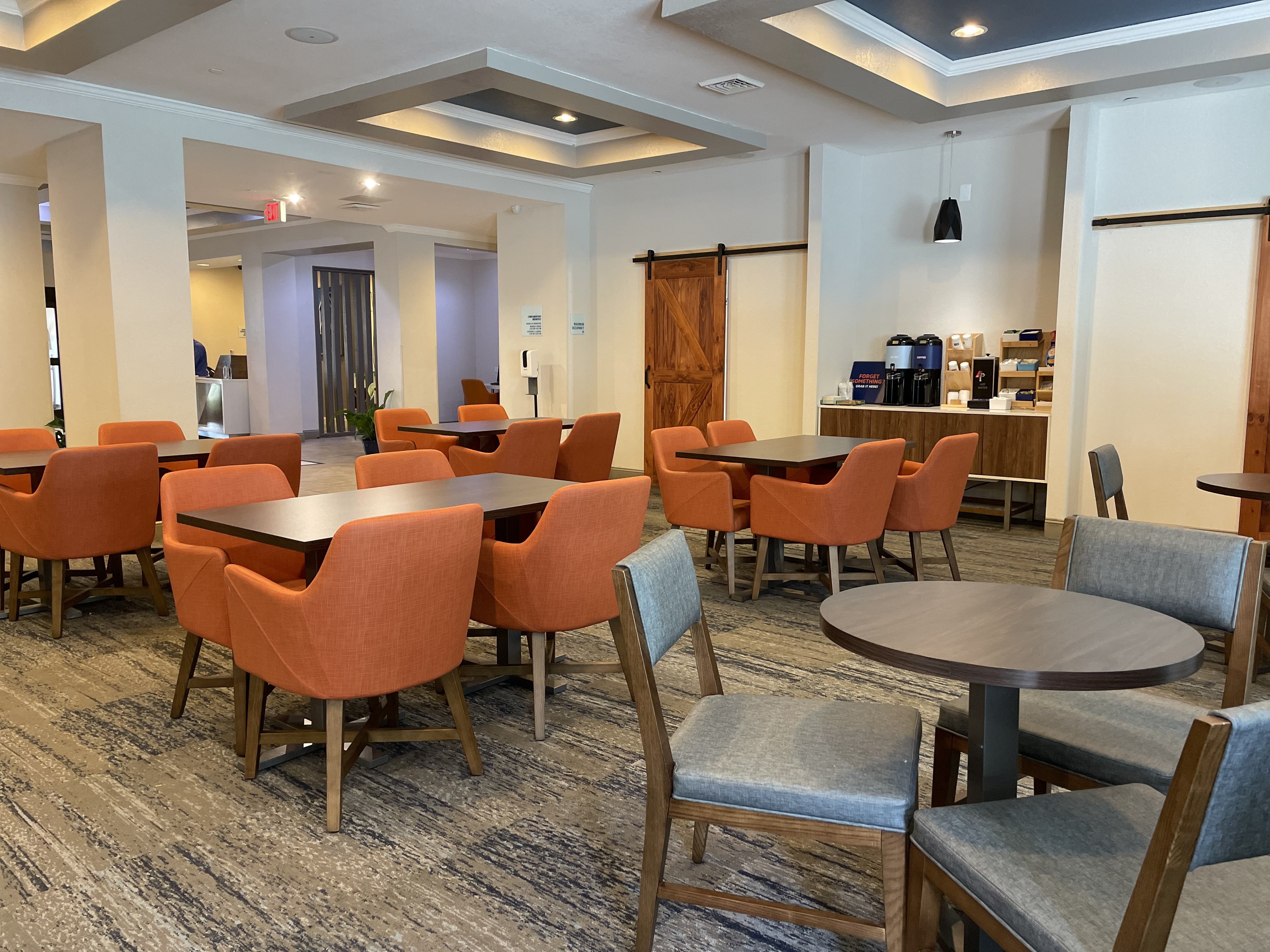Holiday Inn Express And Suites Montgomery 57/76