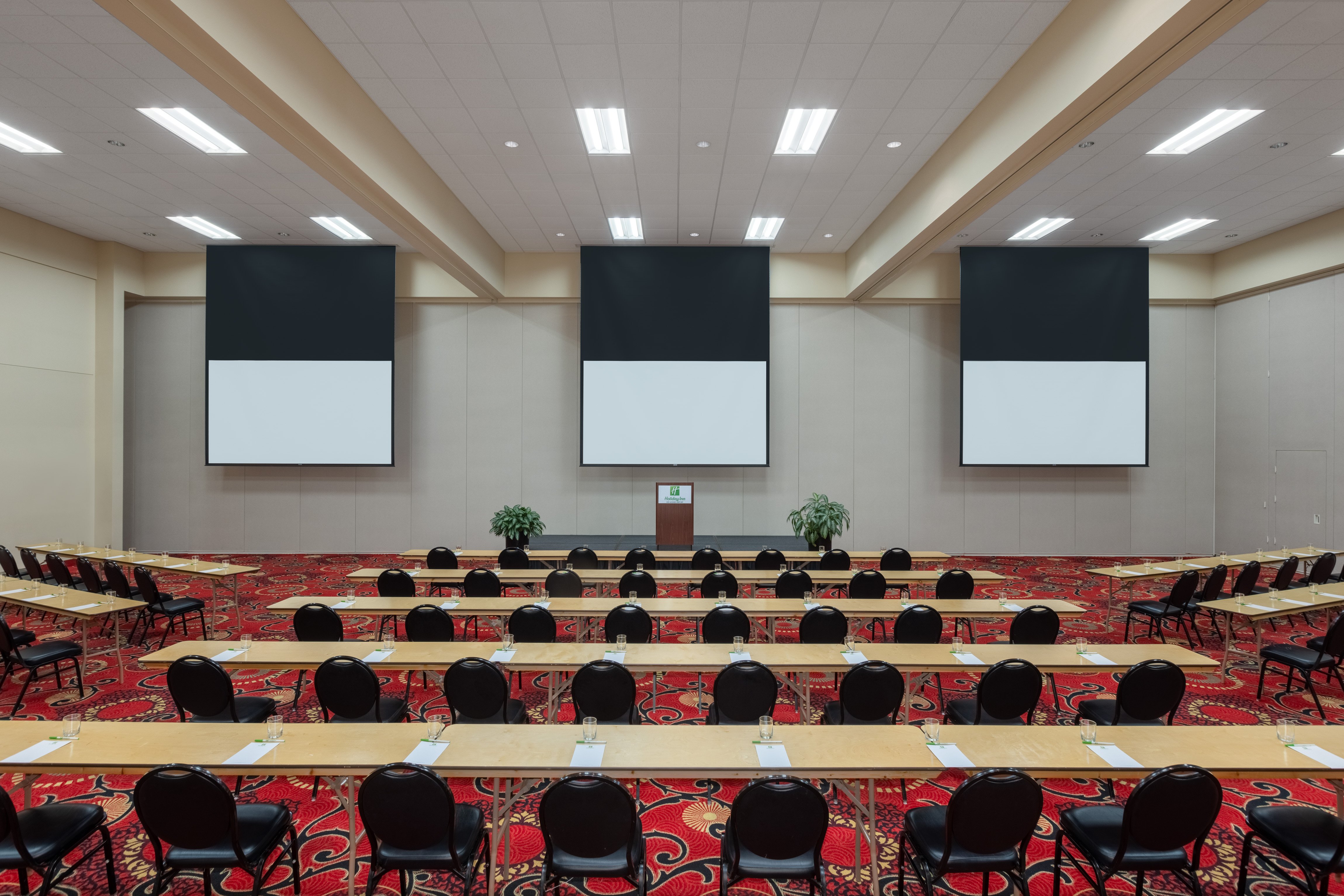Holiday Inn Des Moines Airport Conf Center 66/79