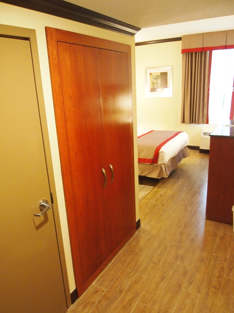 Best Western Ft. Lauderdale I-95 Inn 27/36