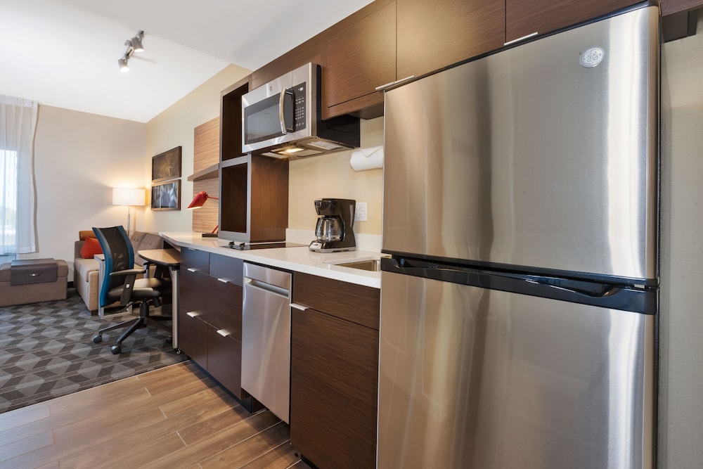 TownePlace Suites by Marriott Grand Rapids Airport Southeast 9/48