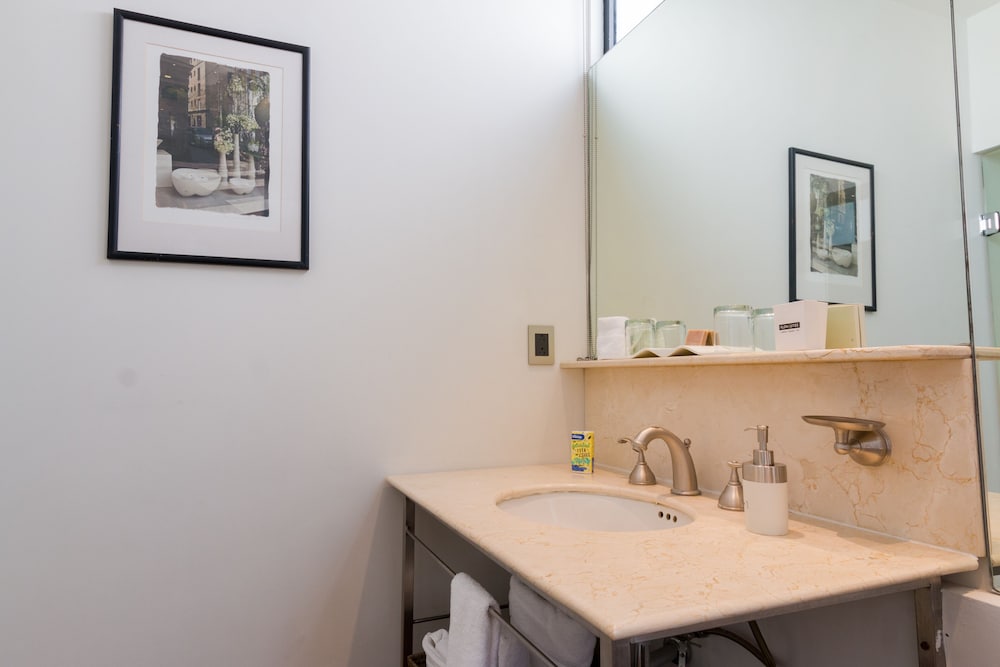 FlowSuites Polanco 30/38