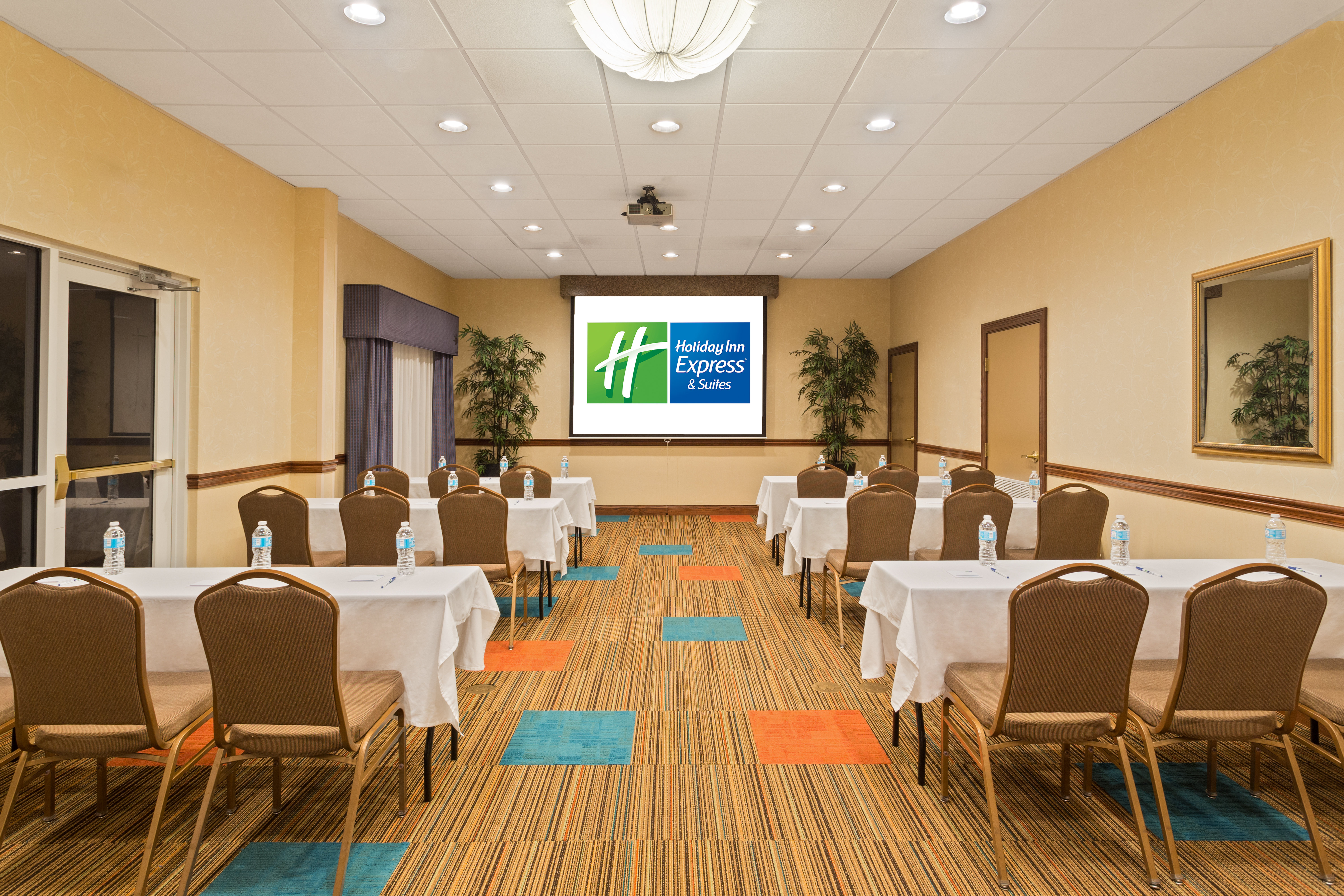 Holiday Inn Express Hotel And Suites Lakeland North I 4 41/46