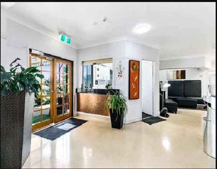Comfort Hotel Parklands Calliope 2/2