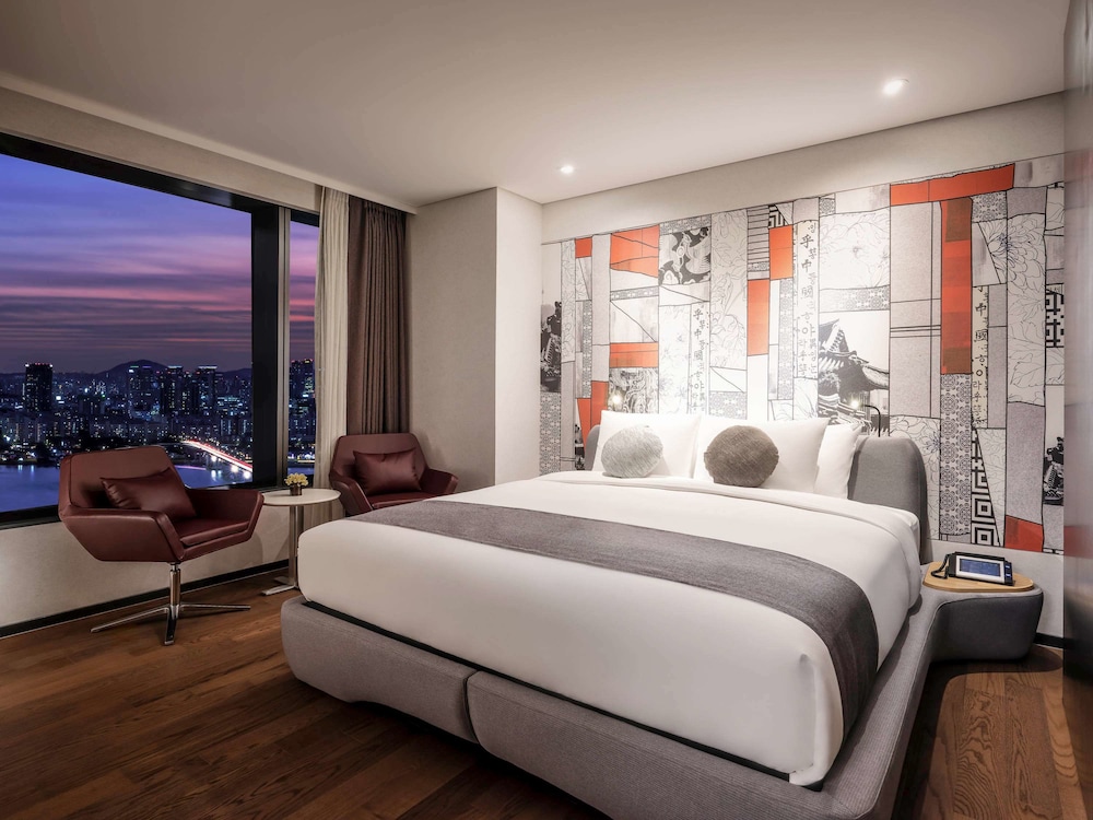 Novotel Ambassador Seoul Yongsan 15/65