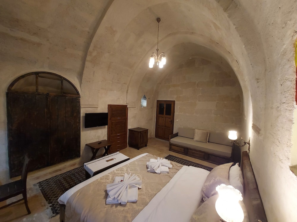 Armesos Cave Hotel 18/50
