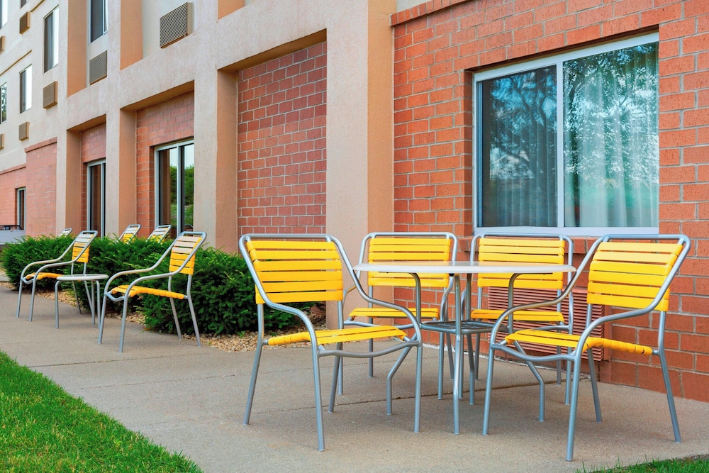 Fairfield Inn Suites Minneapolis St Paul Airport 41/53