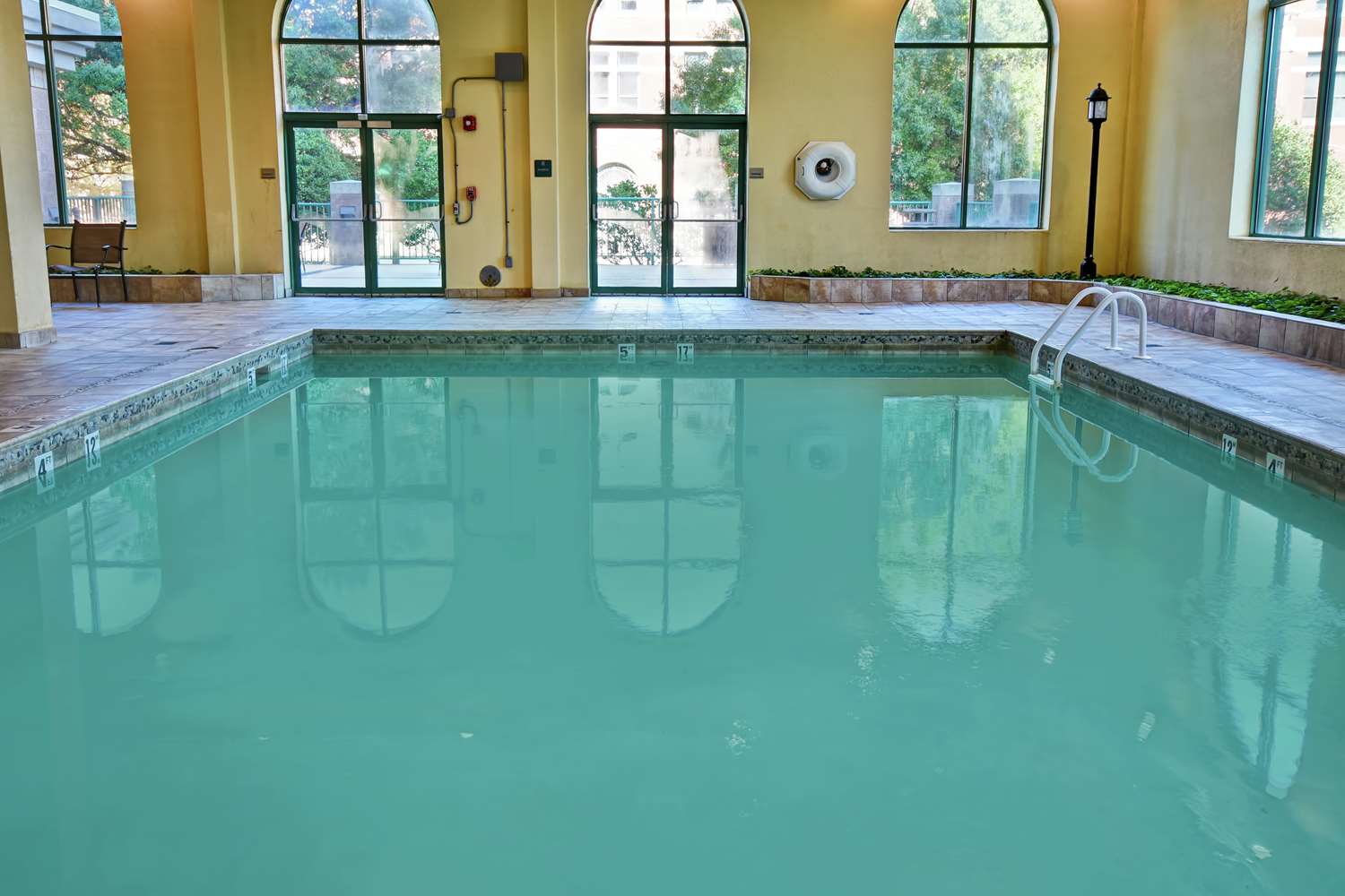swimming pool spa