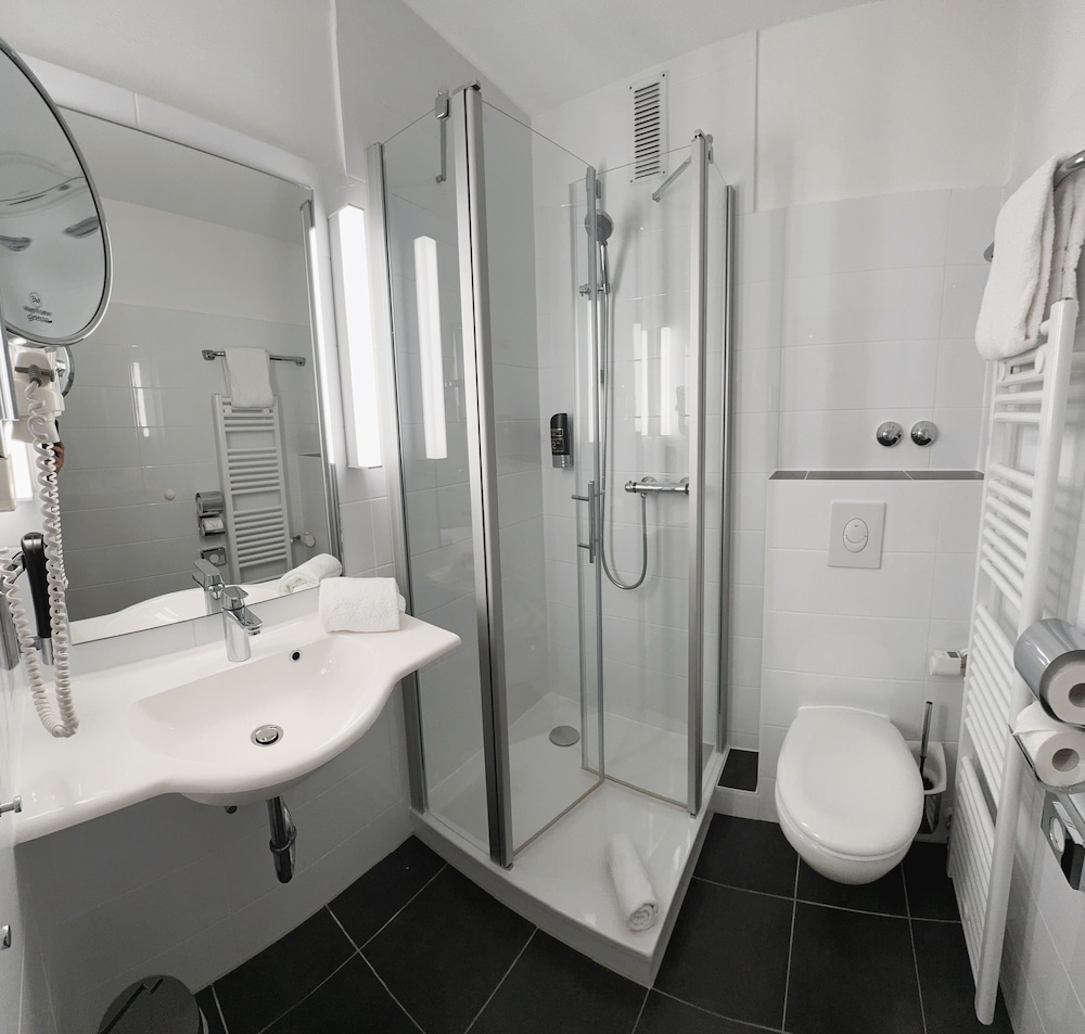 Brenner Hotel Diekmann 36/41