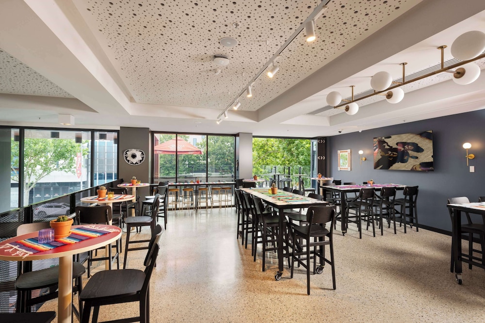 TRYP by Wyndham Pulteney Street Adelaide 55/66