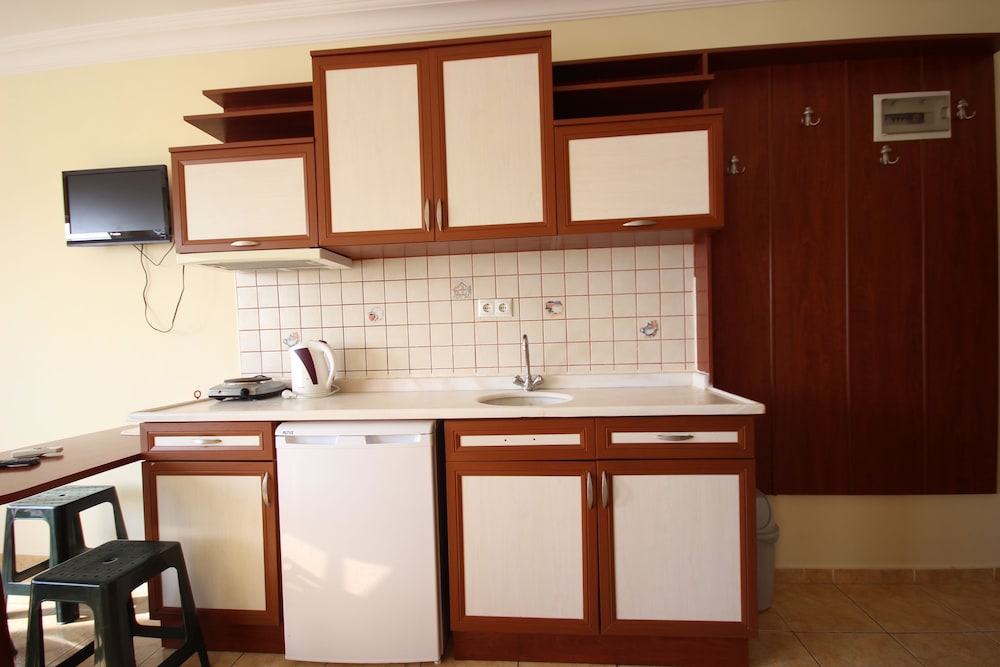 MINTA APART HOTEL 12/57