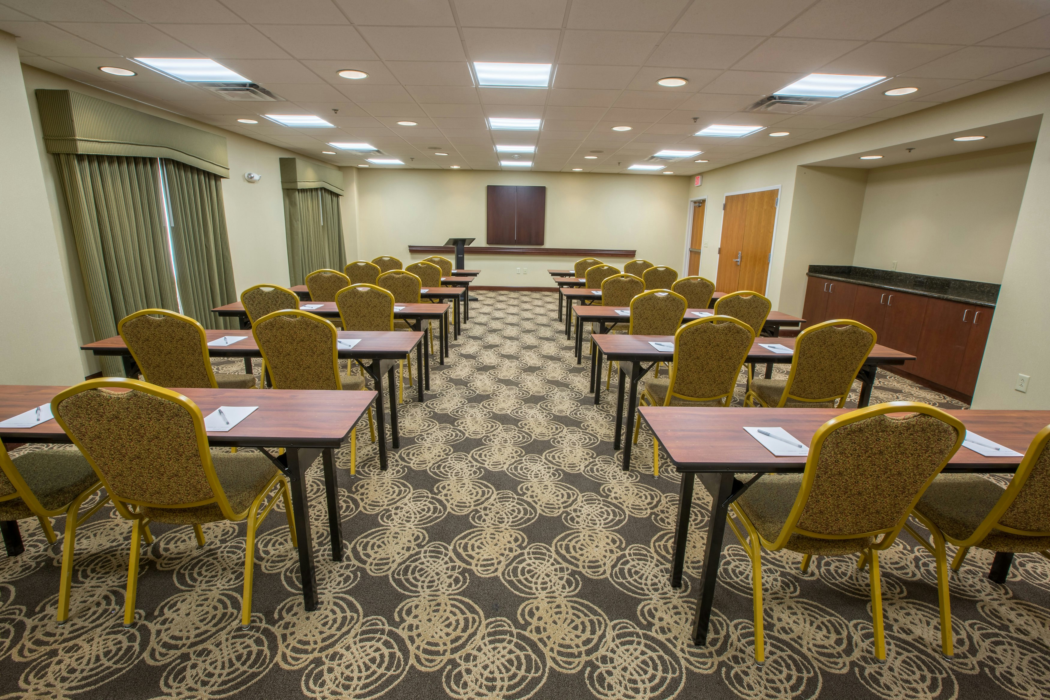 Hampton Inn And Suites Berkshires Lenox 58/59