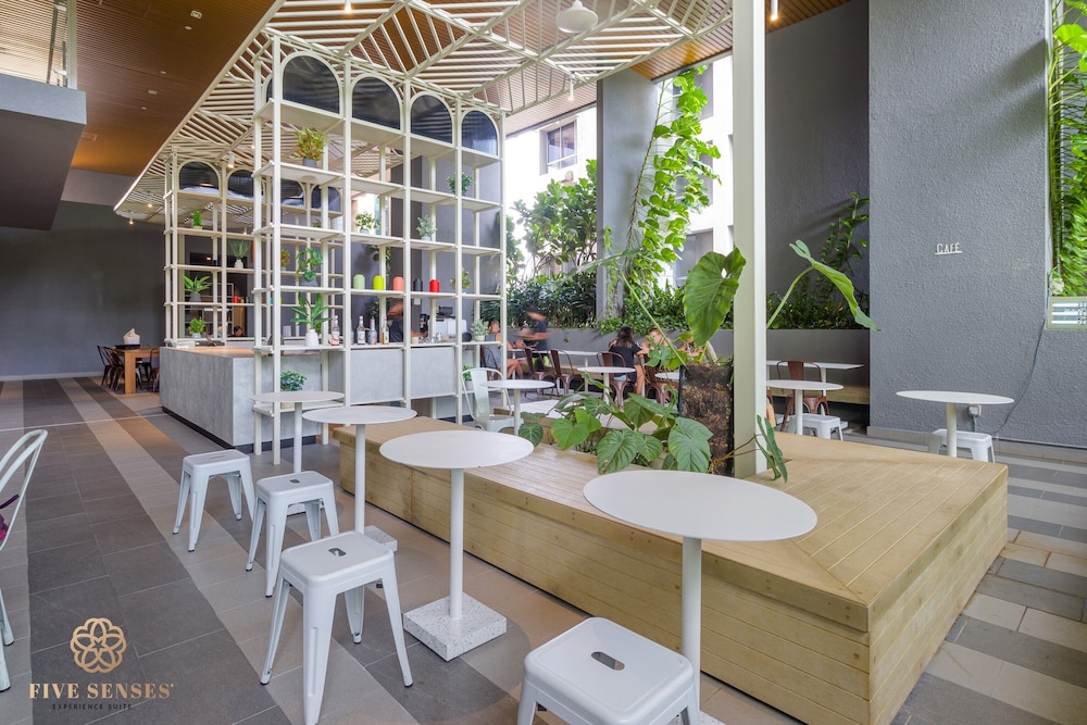 Ceylonz Suites by Five Senses 32/50