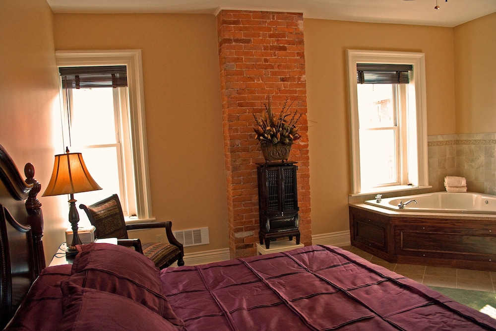 Inn At Jim Thorpe 35/48