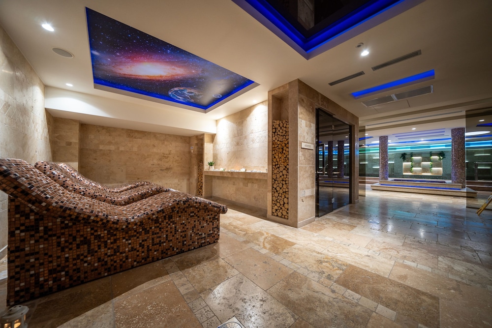 Alexandar Lux Hotel 30/50
