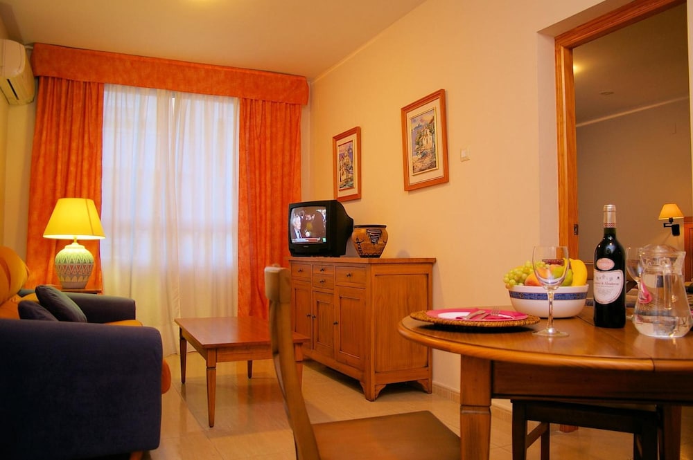APARTHOTEL PINOSOL 2/34