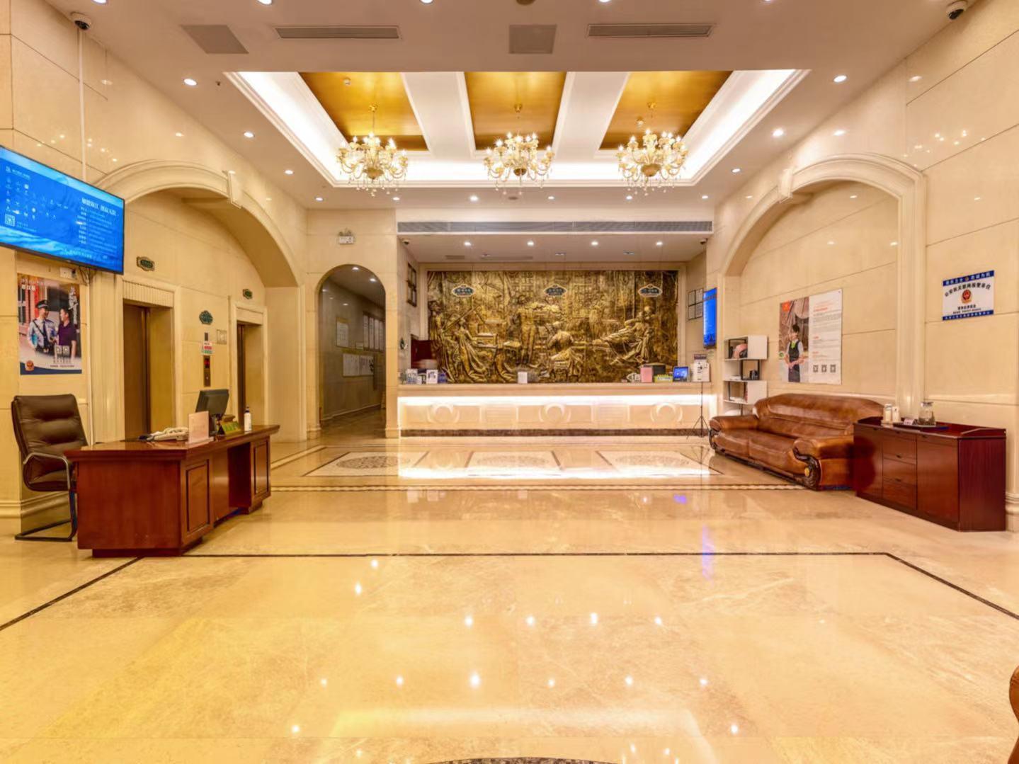 Vienna Hotel (Dongguan Chang'an Railway Station Bubugao) 14/46