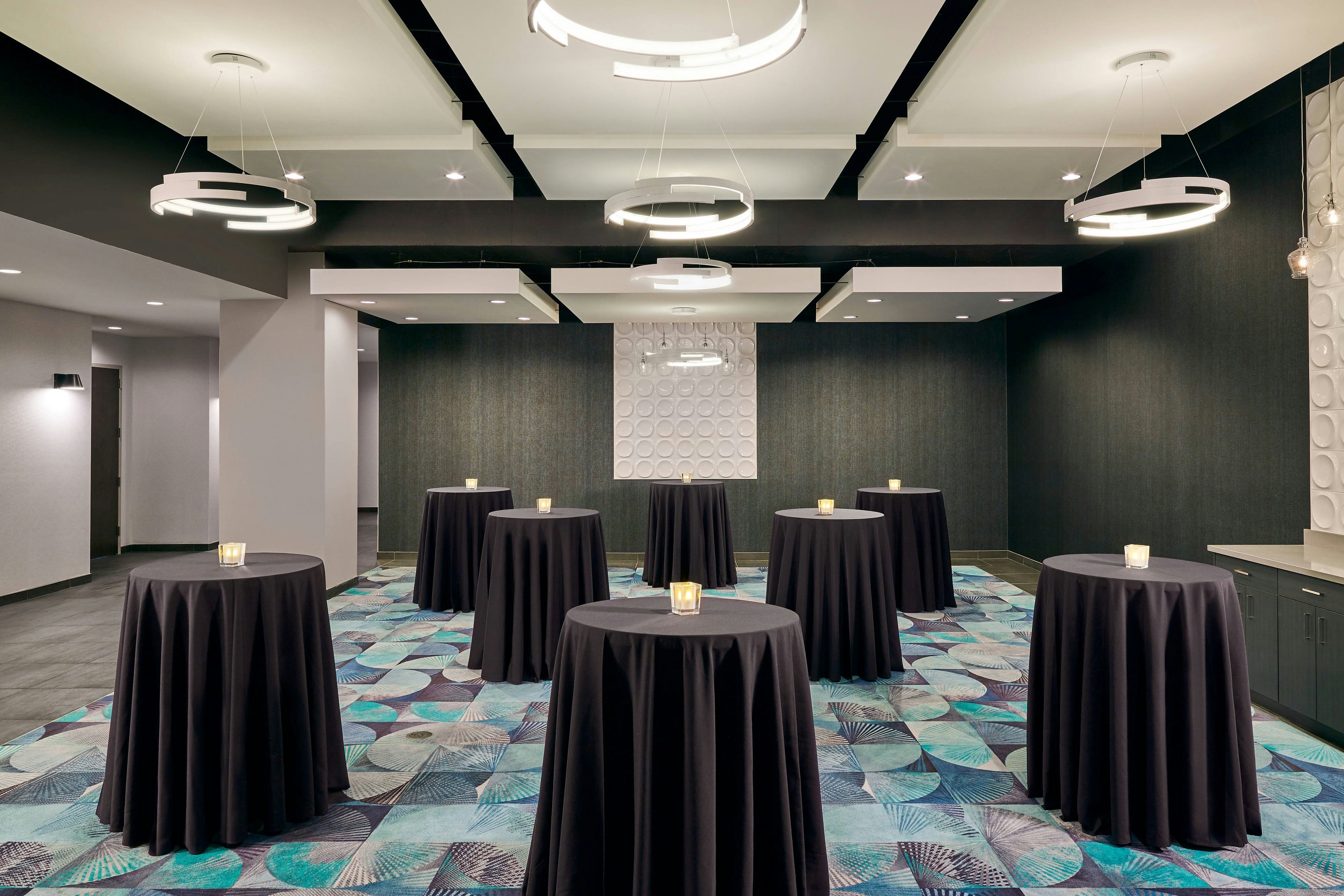 ALOFT SOUTH BEND 25/29