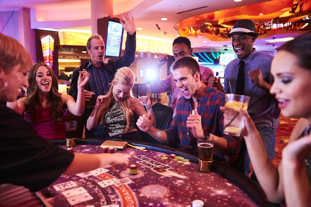 Mystic Lake Casino Hotel 46/62