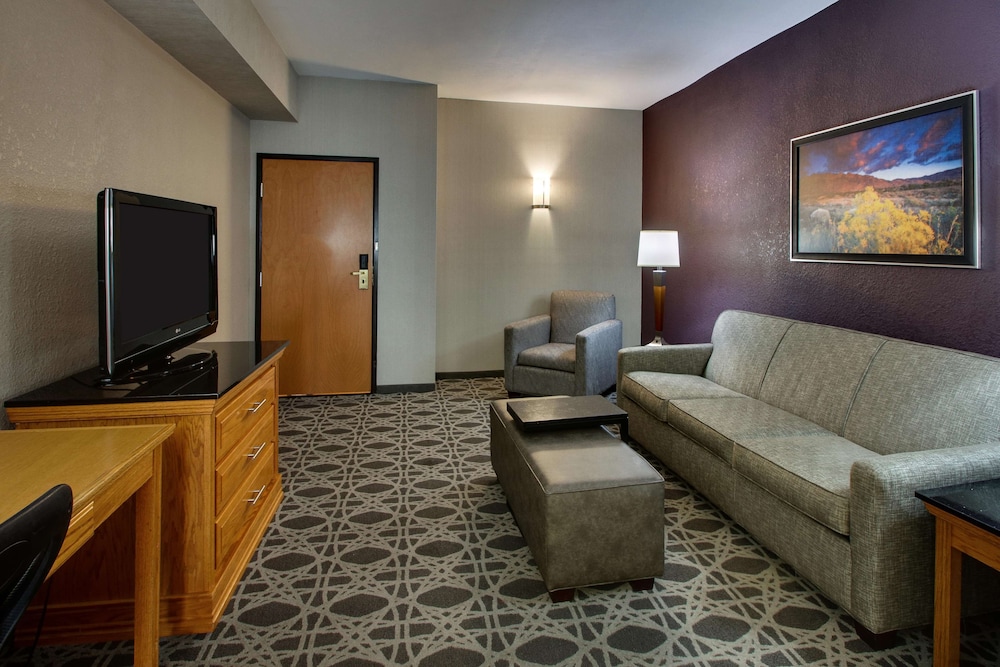 Drury Inn and Suites Albuquerque North 30/50