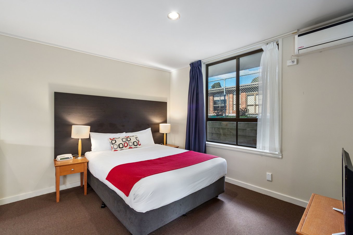 1 BEDROOM, APARTMENT