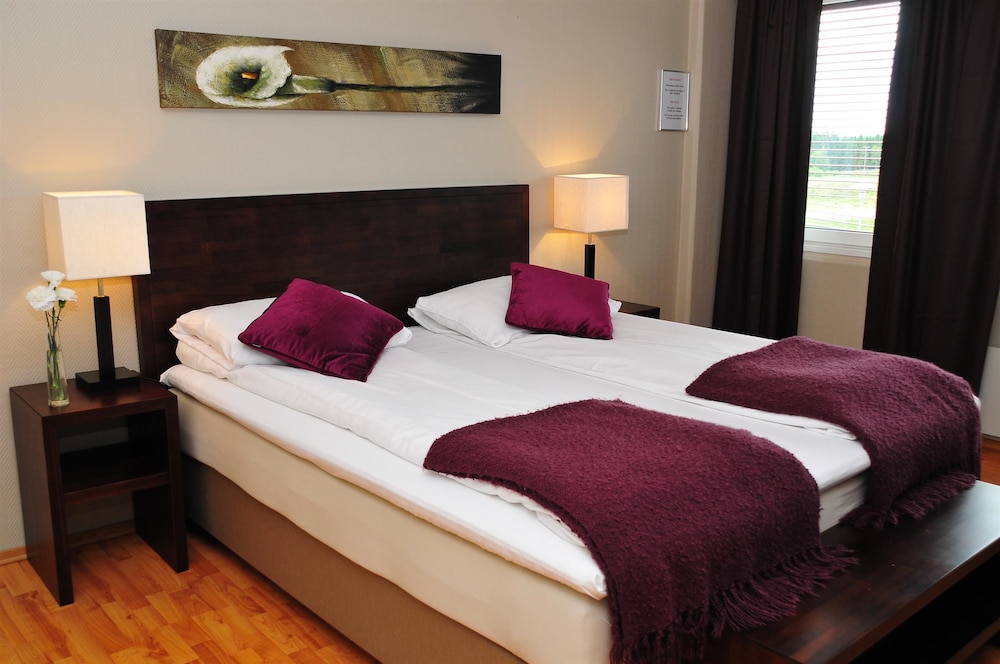 Suite, King Bed