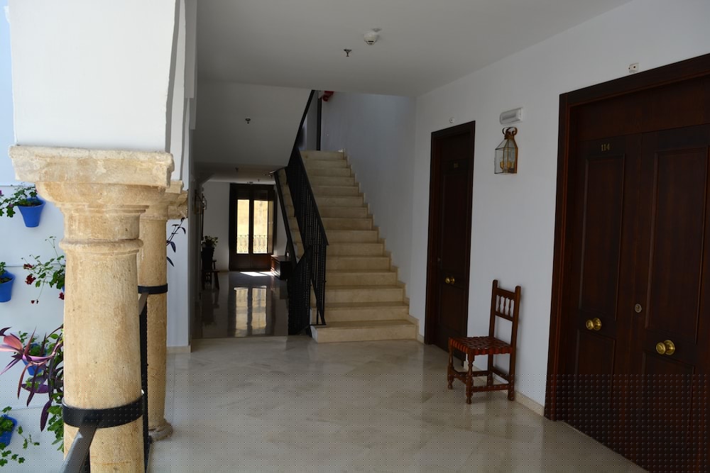 Hotel Marisa 39/56