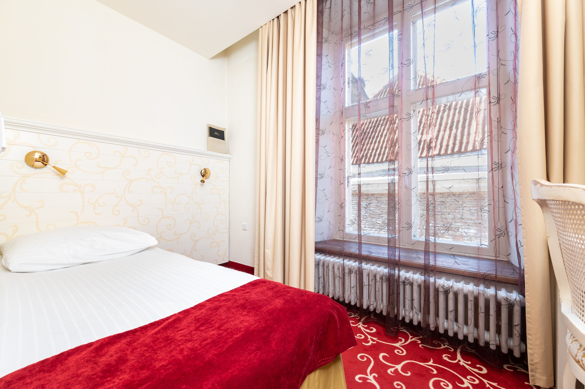 ROOM, SINGLE, SMALL
