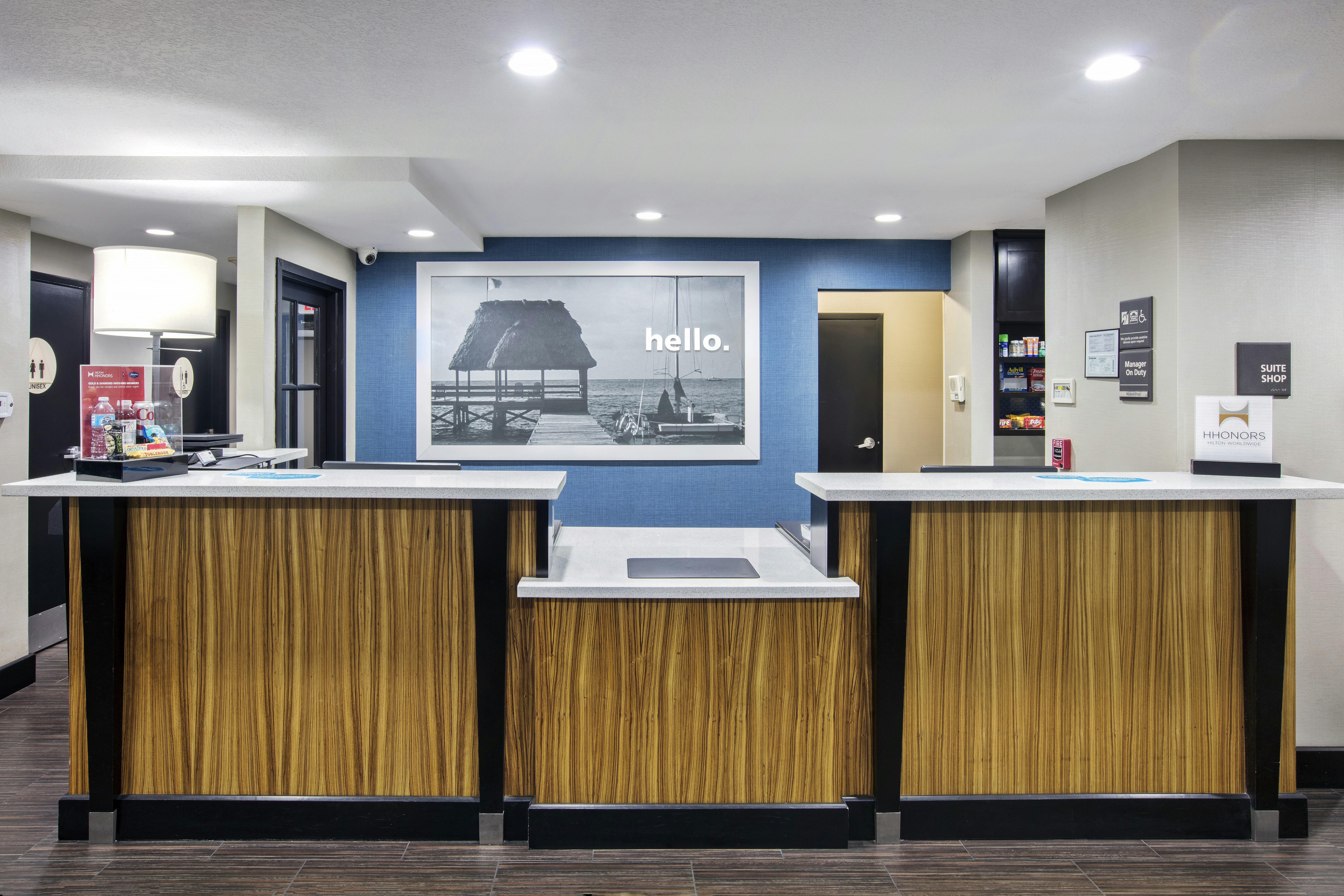 Hampton Inn and Suites Hermosa Beach 9/43