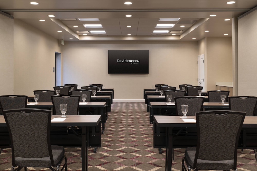 Residence Inn by Marriott Walnut Creek 40/46
