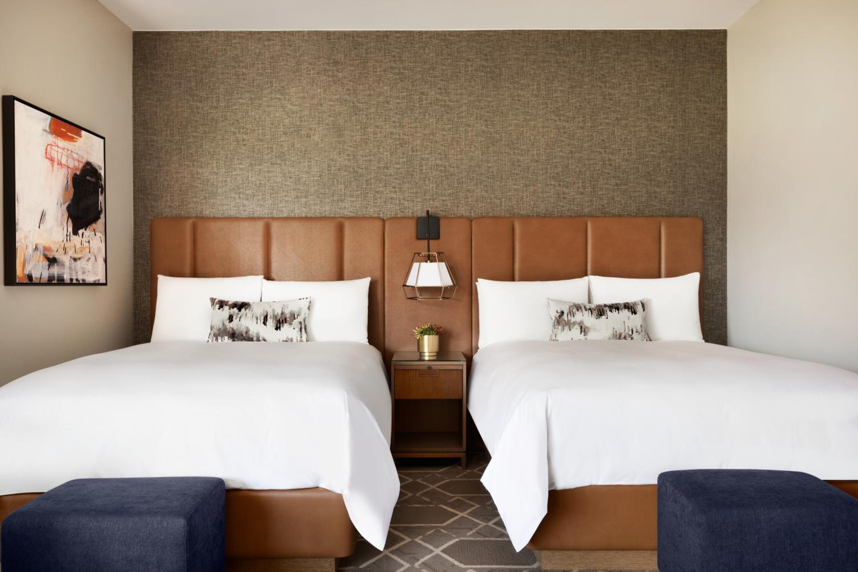 Fairmont, 2 Queen Beds, Balcony