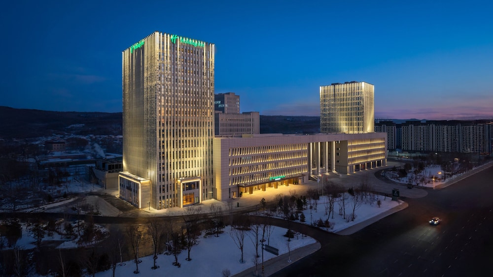 Holiday Inn LIAOYUAN CITY CENTER 2/50