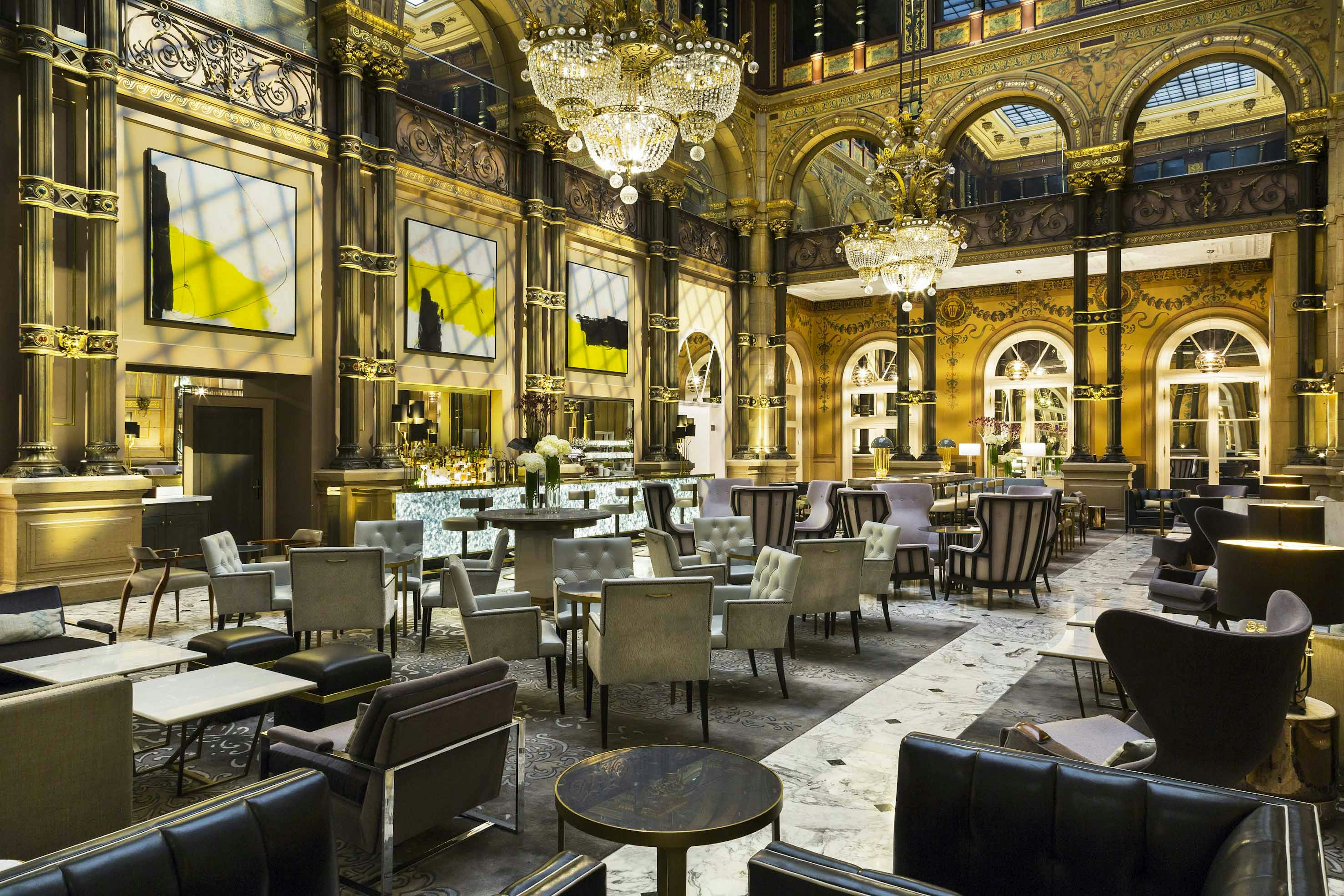 Hilton Paris Opera 53/81