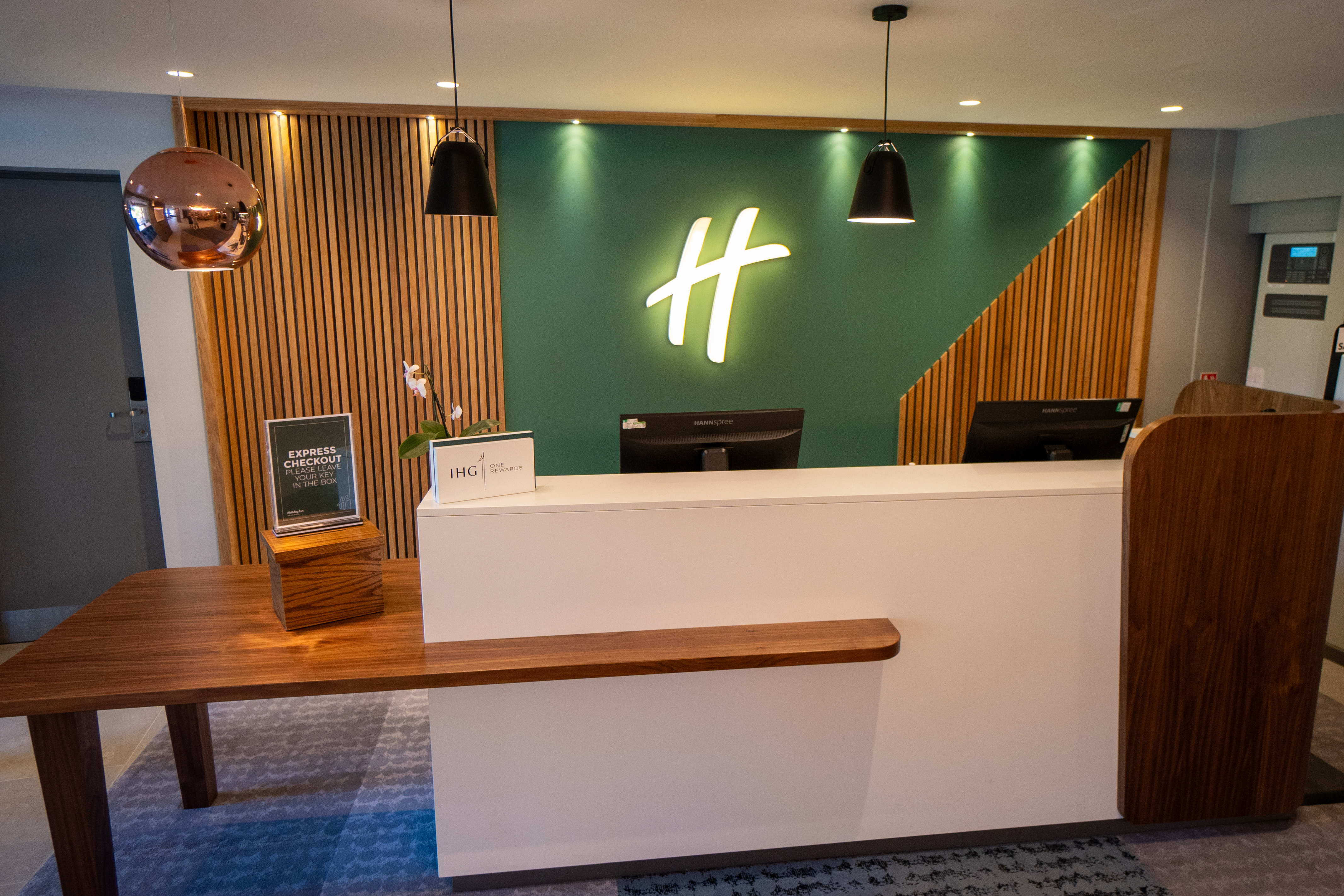 Holiday Inn Nottingham 11/68