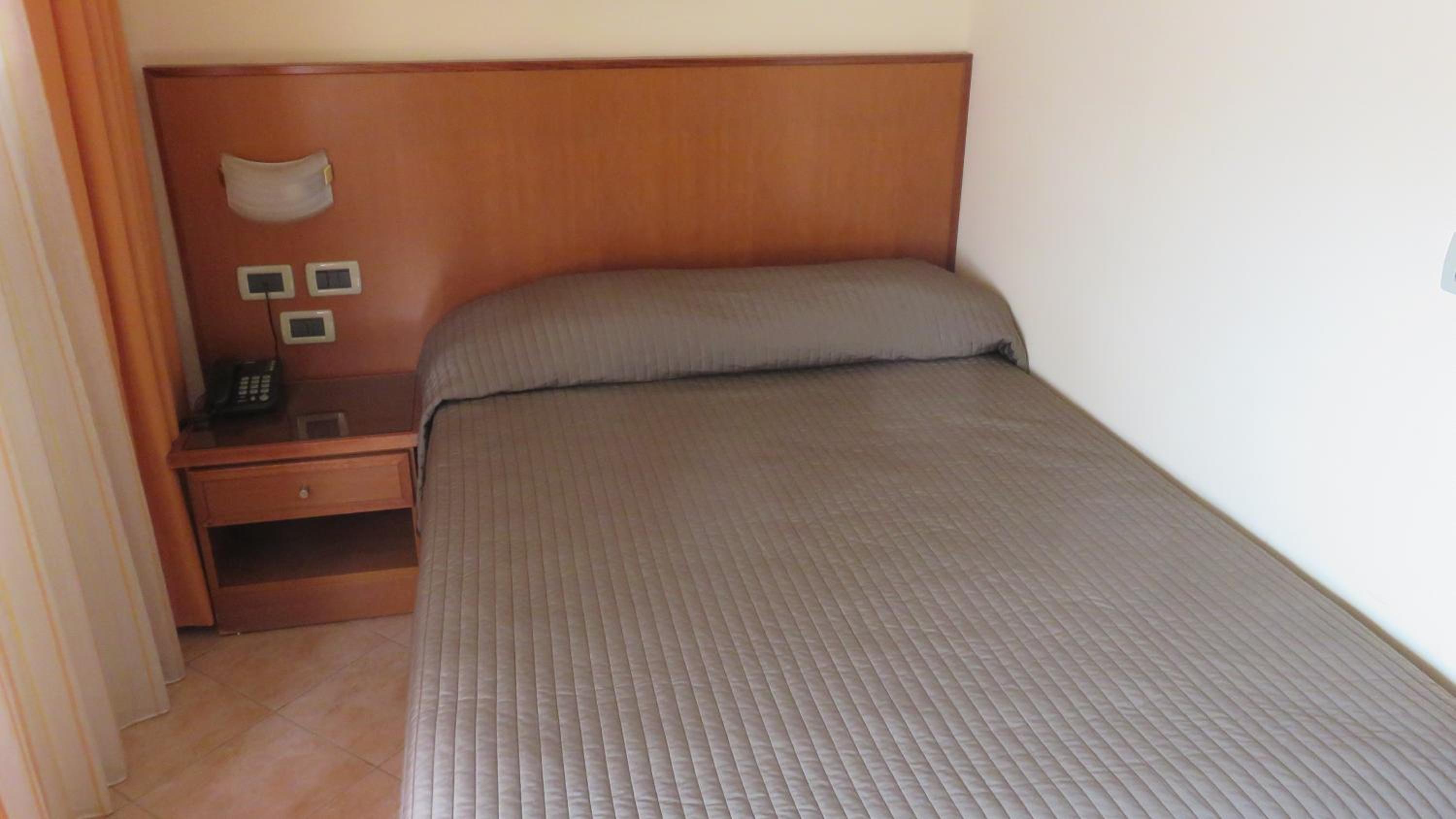 Hotel Oasi Dei Discepoli 25/61