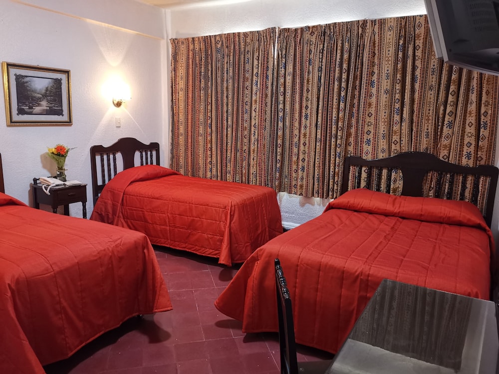 HOTEL 5A AVENIDA 11/34