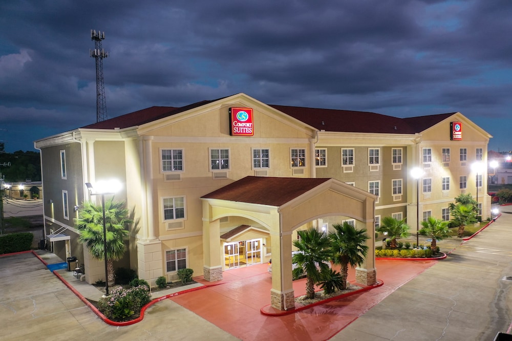 Comfort Suites Tomball Medical Center, TX 9/57