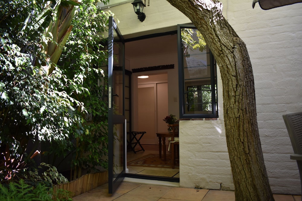 Paradiso Guesthouse 2/49