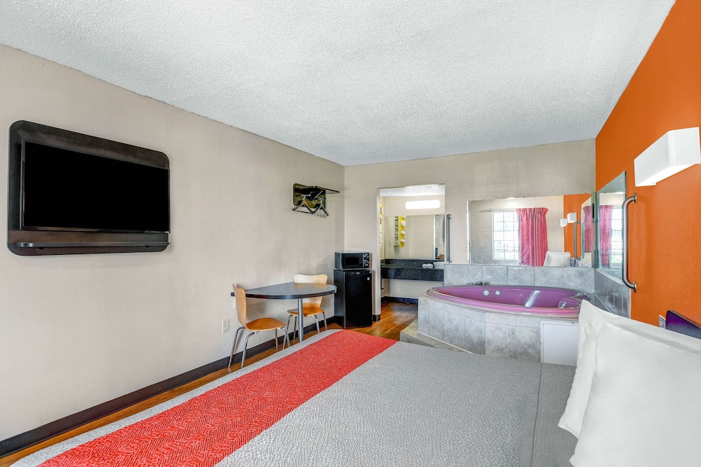 Motel6 Calhoun, GA 25/31