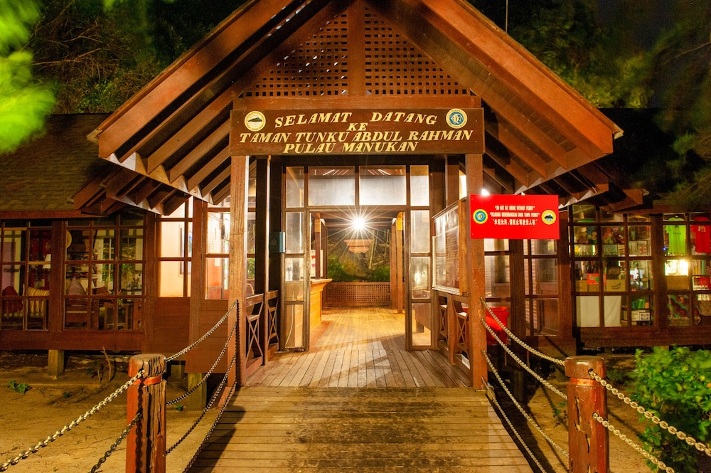 Sutera Sanctuary Lodges at Manukan Island 2/50
