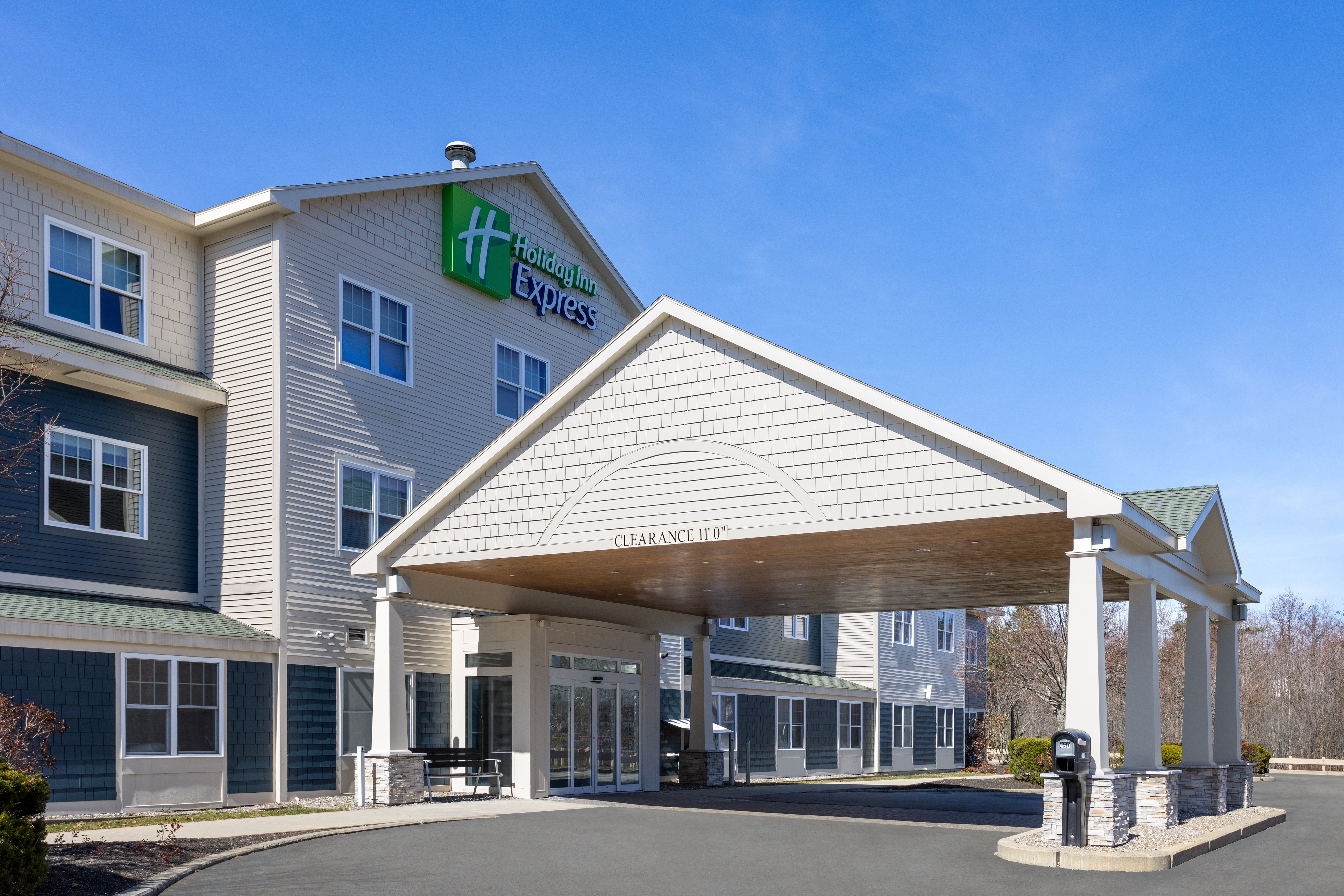 Holiday Inn Express Hotel Suites Freeport 42/43