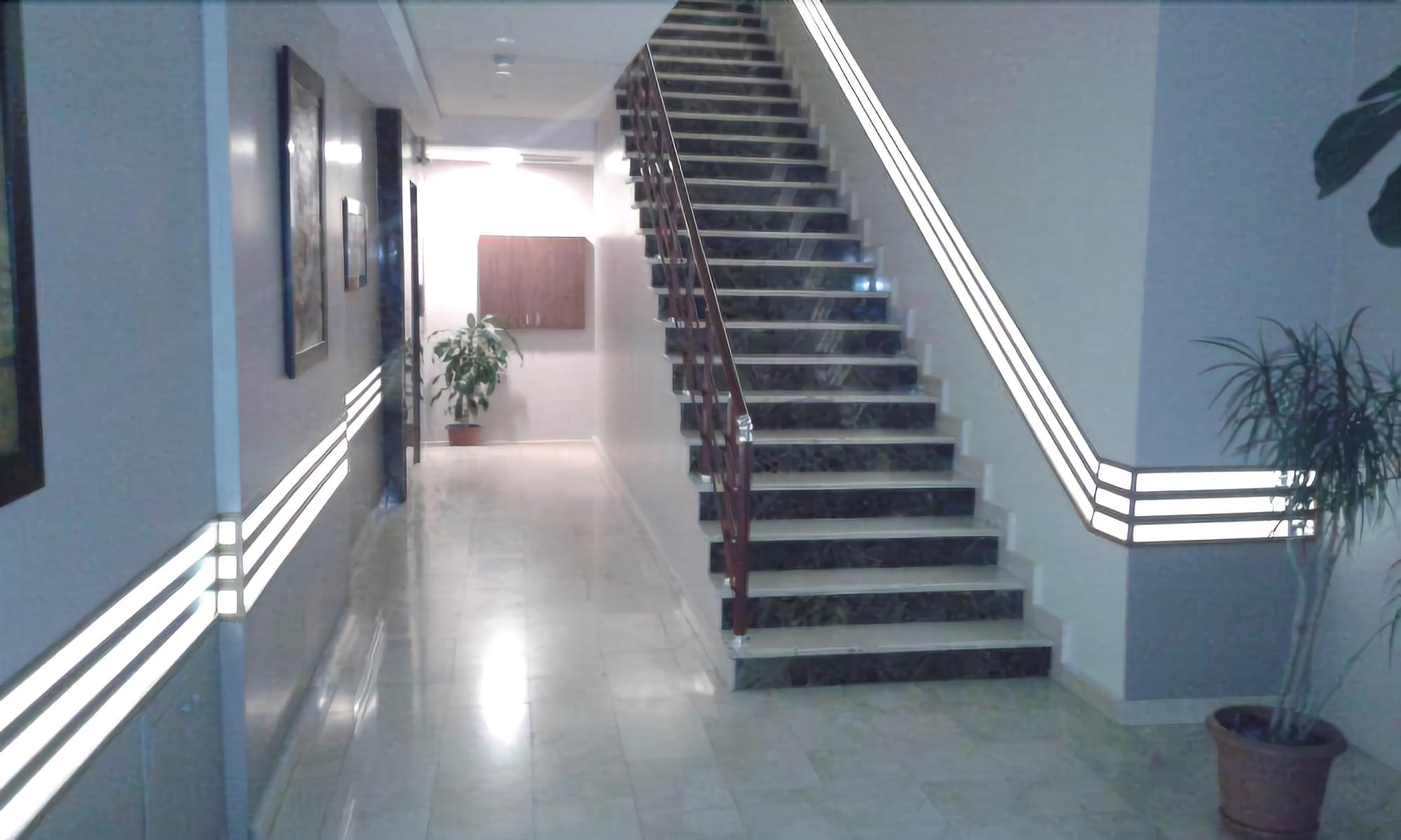 Hotel Almina Park 17/39