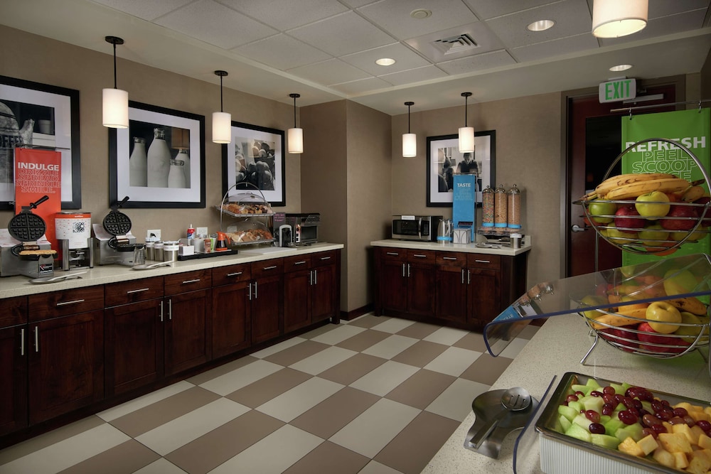 Hampton Inn Suites Portland Vancouver 32/49