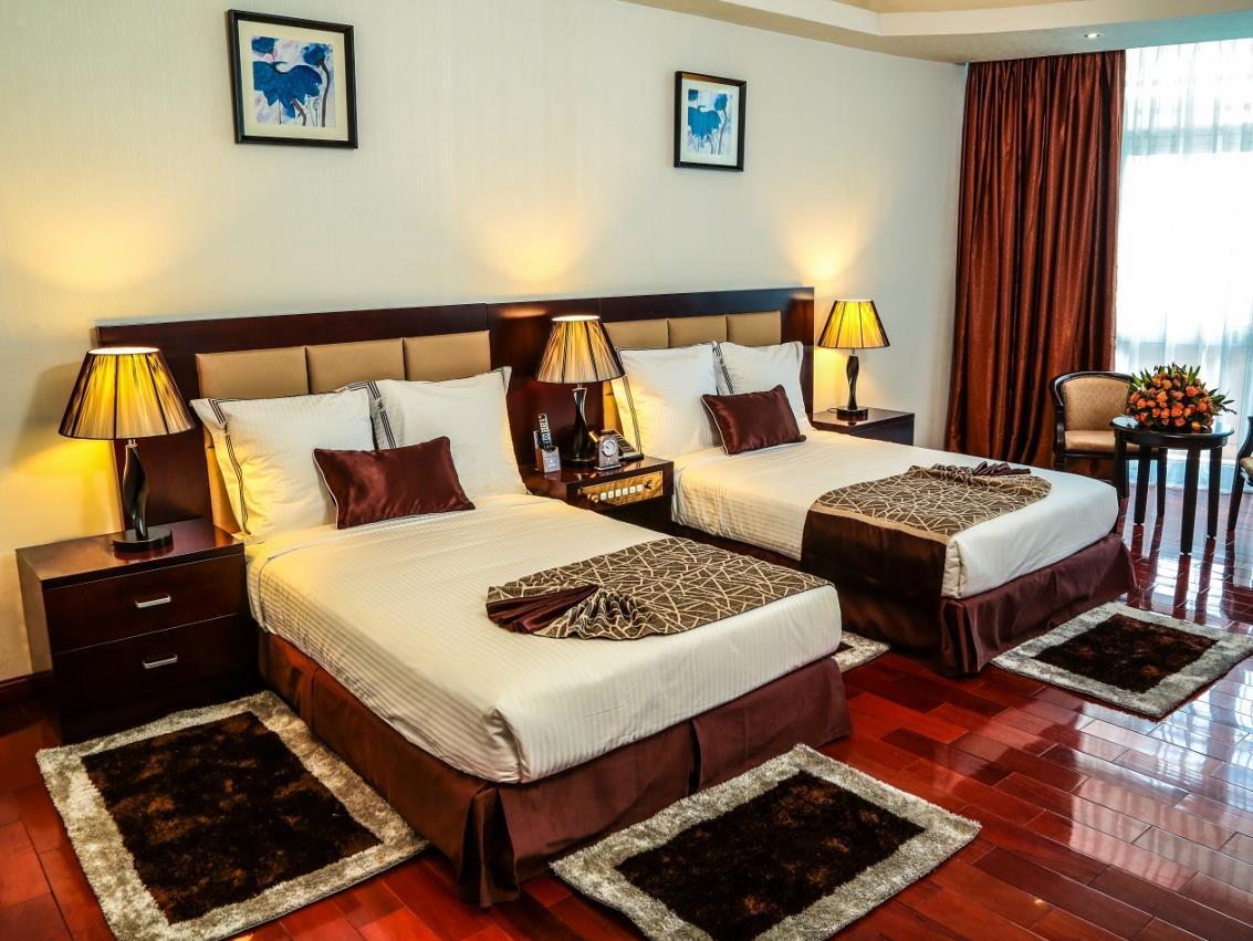 Deluxe, Double or Twin Bed