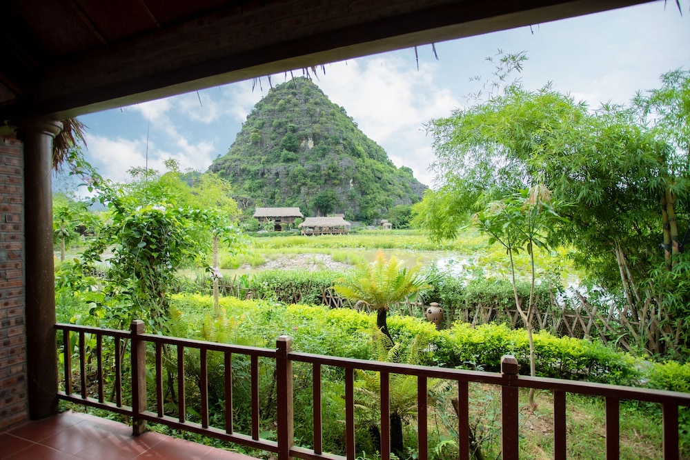 Muong Village Ninh Binh 32/39