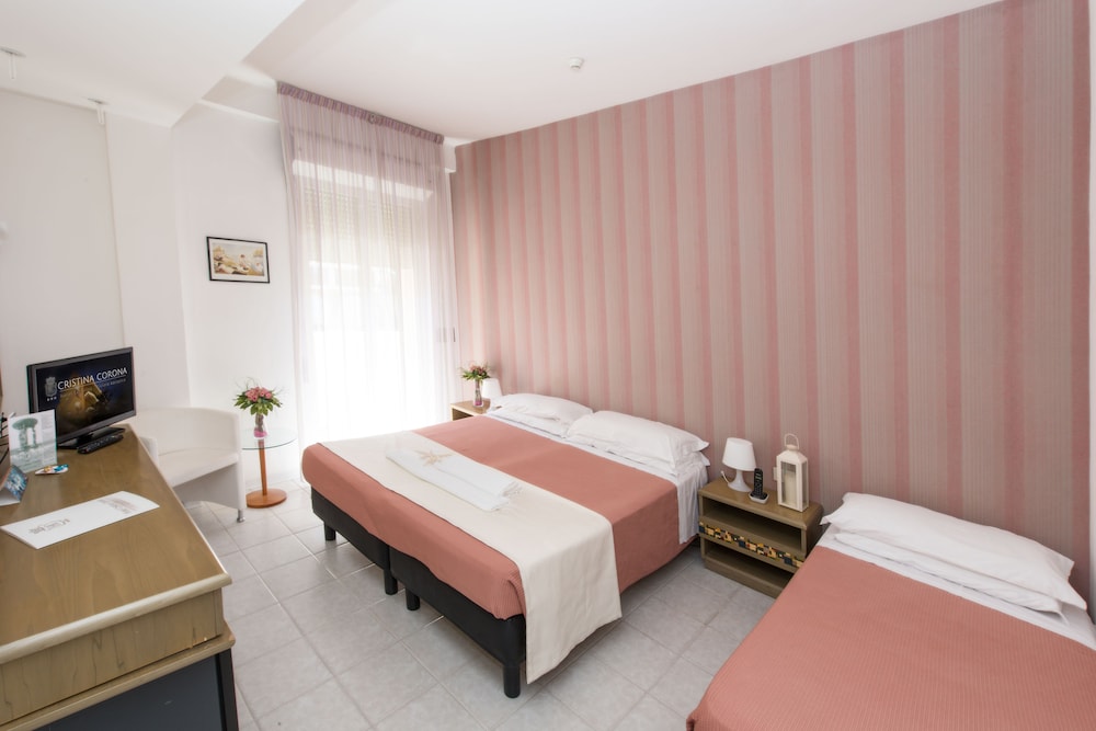 Hotel Cristina Corona 3/22