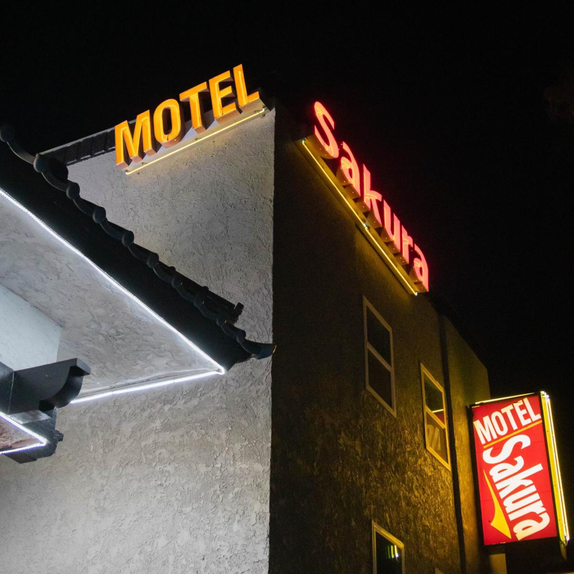 Motel Sakura 2/38