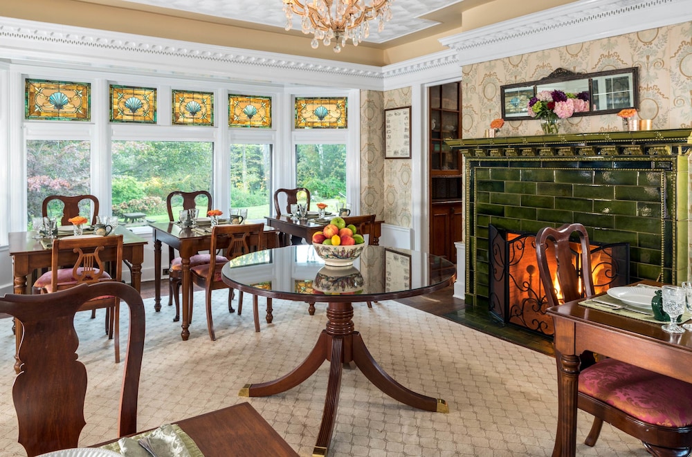 Manor House Bed & Breakfast 62/73